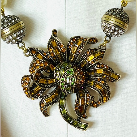 Heidi Daus 🆕 Sunflower necklace magnetic enhancer
